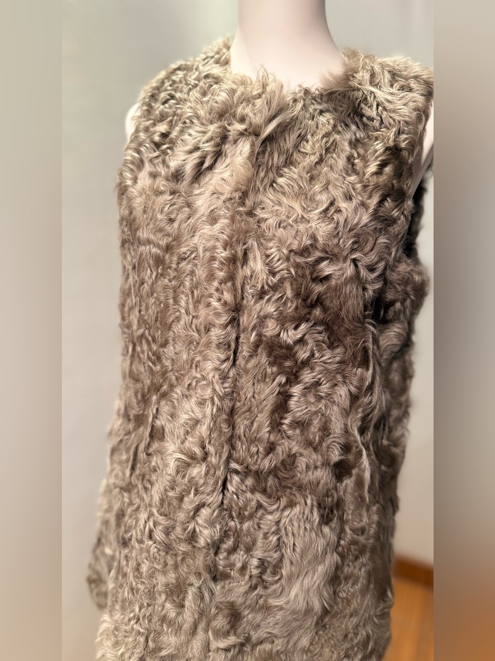 Zara Woman Studio 100% Sheep Fur Vest Size M Woman - Picture 5 of 10